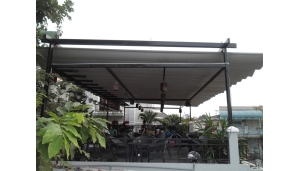 Đơn vị thi công lắp đặt bạt xếp che nắng mưa